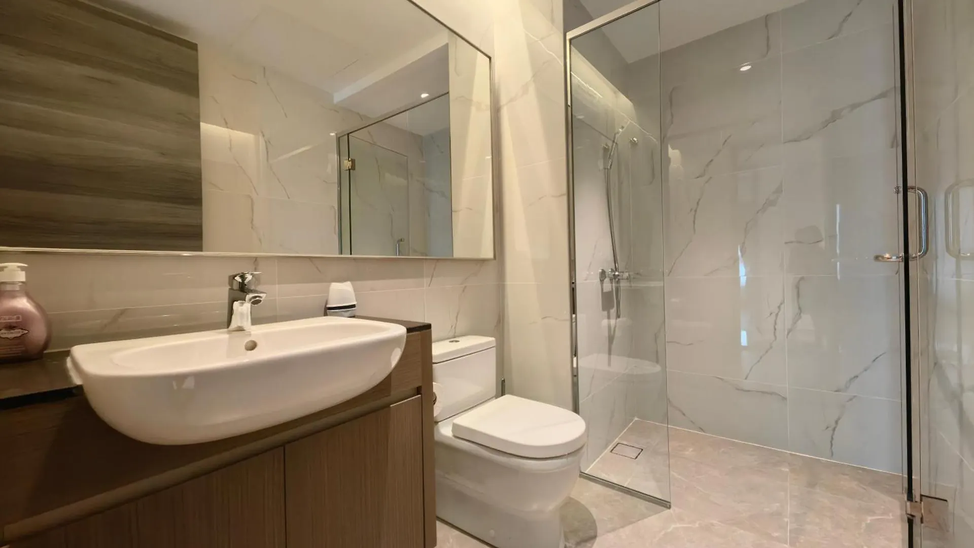 Trx Agile Bukit Bintang Superior 8Pax Family Suites 吉隆坡 公寓